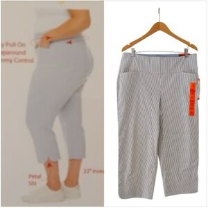 S.C & CO 360 Tummy Control Petal Slit Capris Blue Pinstripe Pants. Size 16